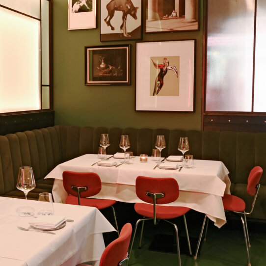 To the Bone Berlin-13 To the Bone Berlin-13