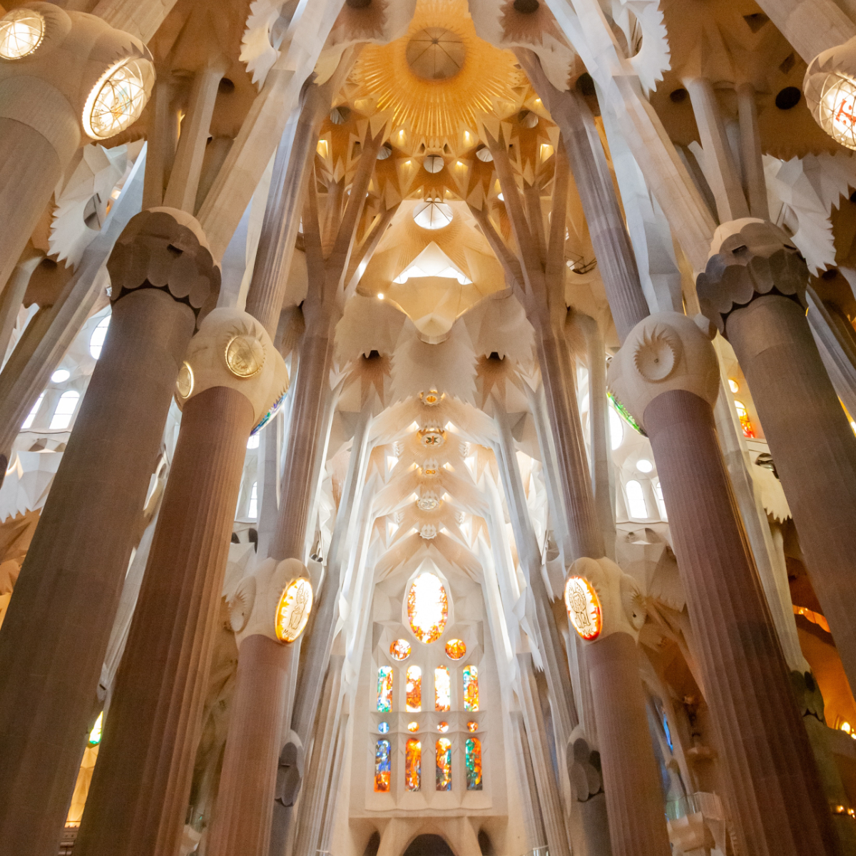 Die Basilika Sagrada Familie von Innen