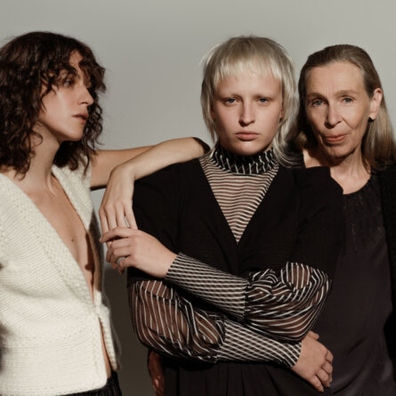 EQUIPE BERLIN 3 Labels 1200x1200