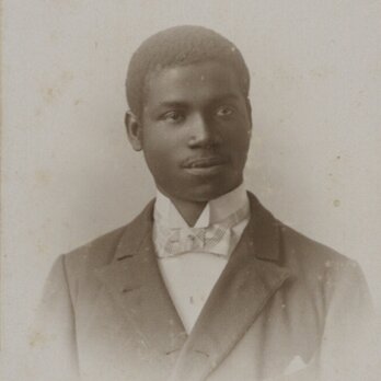 Portrait Rudolf Duala Manga Bell (c) Stadtarchiv Aalen (1) Kopie Portrait Rudolf Duala Manga Bell (c) Stadtarchiv Aalen (1) Kopie