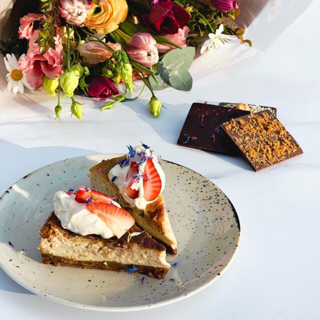 MOON Zuerich (4) MOON Zuerich (4)