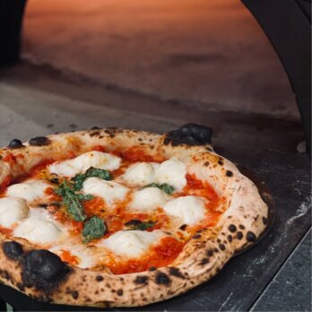 W Pizza Berlin Mitte (3) W Pizza Berlin Mitte (3)