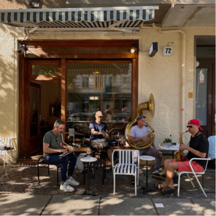 Cafe Luc I Anna Sepiashvili @anna.chronie (3)