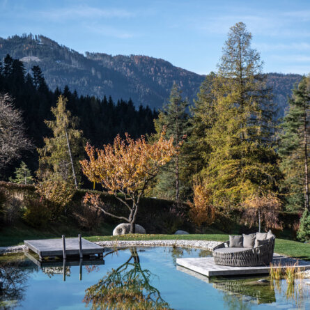 Am Naturbadeteich Cyprianerhof Dolomit Resort, Helmuth Rier