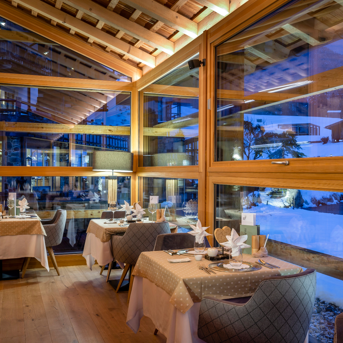 Restaurant Cyprianerhof Dolomit Resort im Winter I Guenter Standl