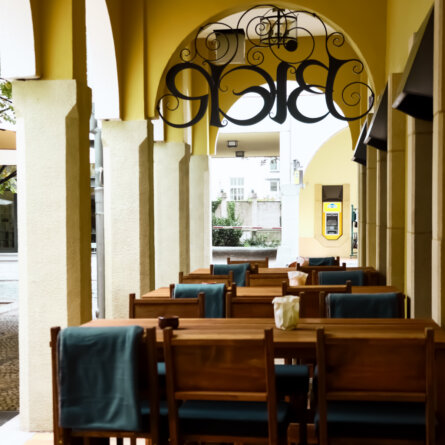 Fischer&Lustig©NicoleEck_20220928-2037_aussen_