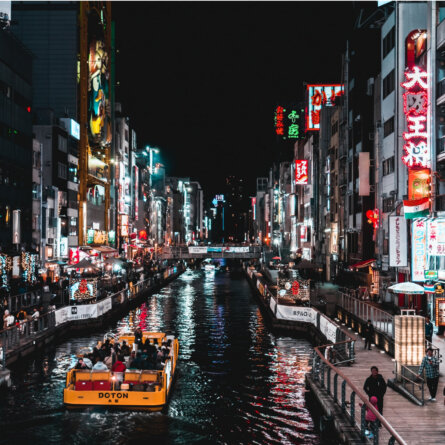 Japan I Photo by Ramon Kagie on Unsplash I Osaka Dotonbori