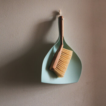 Besen und Spaghetti I Foto von Jan Kopřiva auf Unsplash Besen und Spaghetti I Foto von Jan Kopřiva auf Unsplash