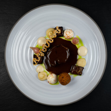 Patio I Müritz Lamm-Hummus-Aubergine