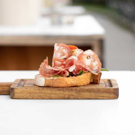 BRUSCHETTA GOLOSONE (c) MONTE OFELIO