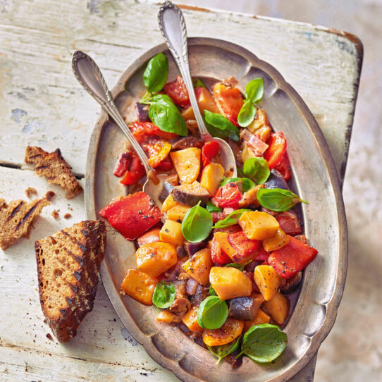 Cucina delle nonna _ Gemüse Peperonata ©Hubertus Schüler