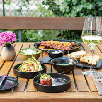 Rutz Zollhaus Sommer Menu ©Steffen Sinzinger-1 Rutz Zollhaus Sommer Menu ©Steffen Sinzinger-1