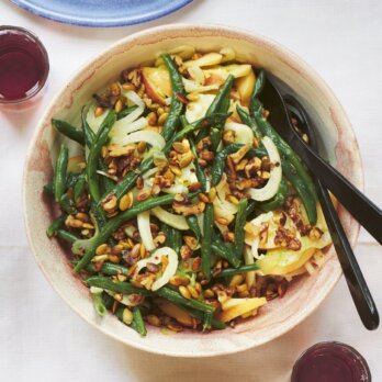 Salat aus Bohnen Apfeln Nussen_Meine Kuche