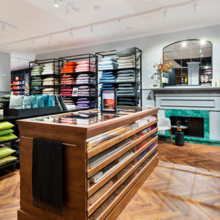 Bettenrid Theatinerstraße München-05