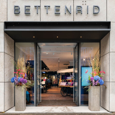 Bettenrid Theatinerstraße München-12