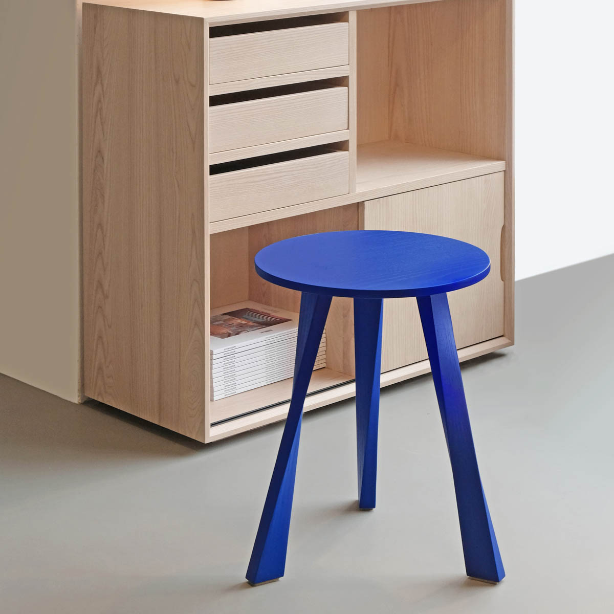 blickfang_designmesse_zuerich_2023_Nodis-118DS_niuform_niu_limited blue edition_07-min
