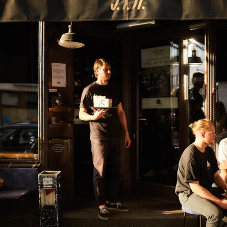 James T. Hunt Bar München-04