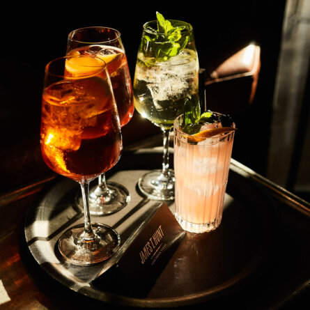 James T. Hunt Bar München-06