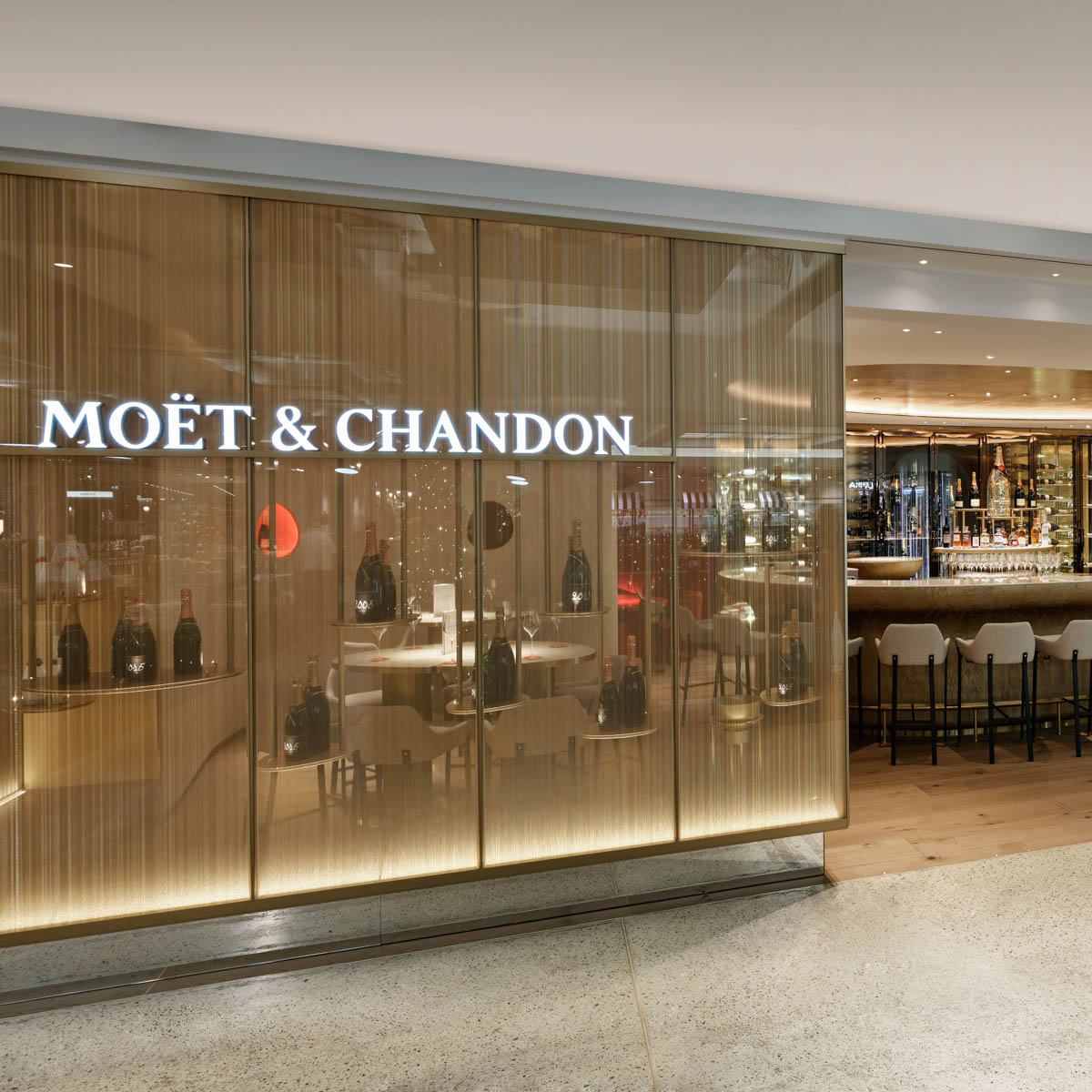 Moet Chandon Bar im KaDeWe Berlin-6