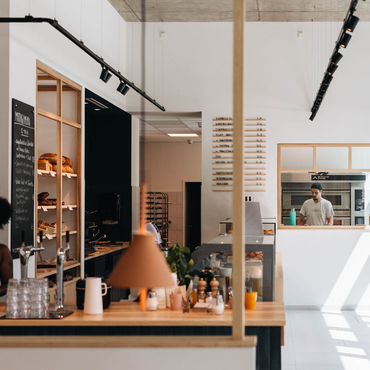 Gorilla Bäckerei Berlin-3