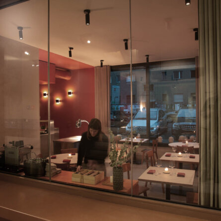 LouMi Restaurant Berlin © Alexander Gnädiger-6