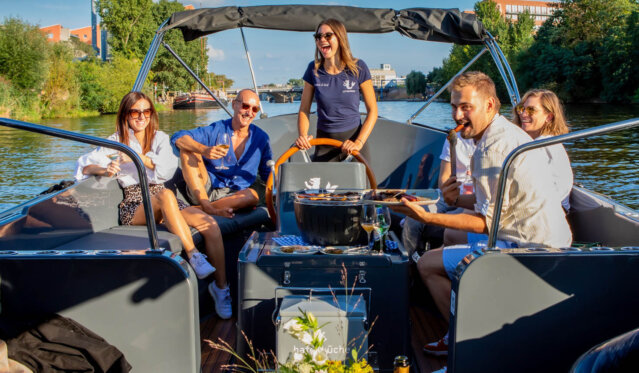 Spreeboote Bootsverleih Berlin Spreeboote Bootsverleih Berlin