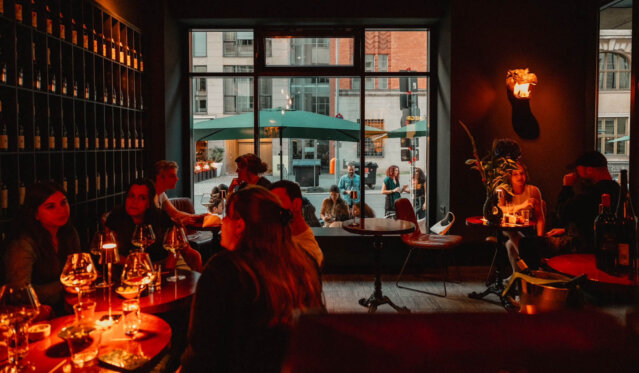 Glasweise Weinbar Berlin