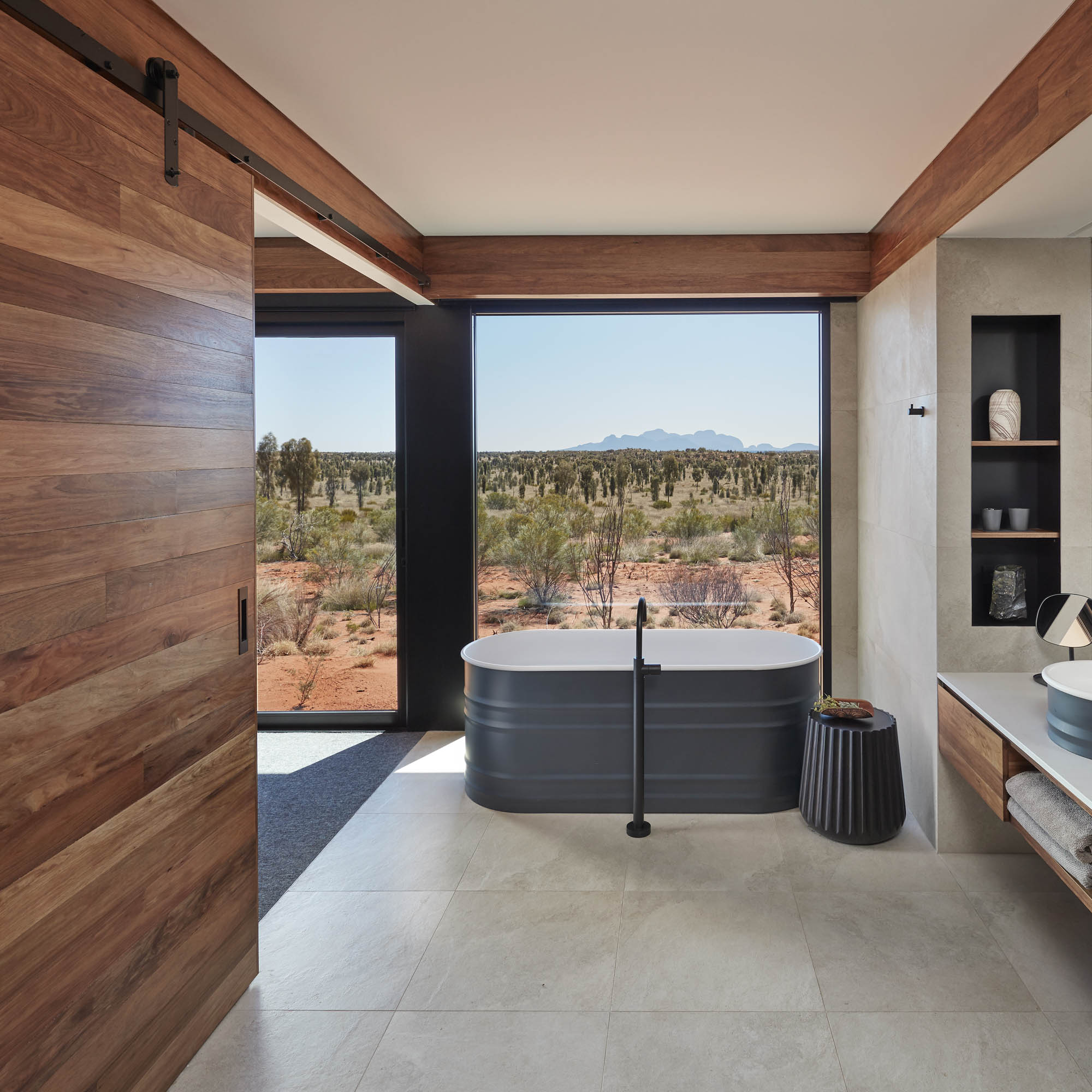 Longitude 131 _ Ayers Rock-Uluru-2