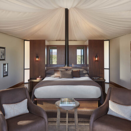 Longitude 131 _ Ayers Rock-Uluru-6