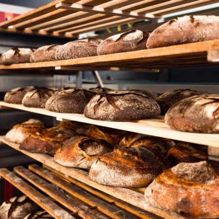 Domberger Brot Werk Uhlandstraße-5