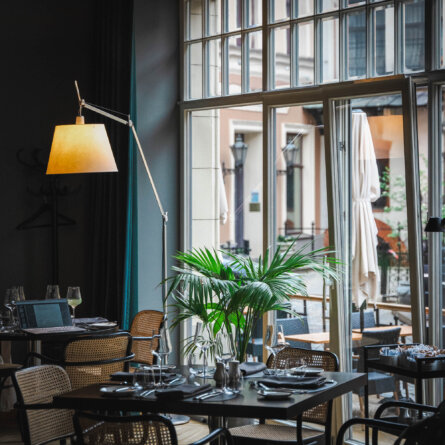 Neiburgs Hotel & Restaurant Riga-11