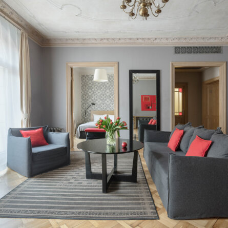 Neiburgs Hotel & Restaurant Riga-3