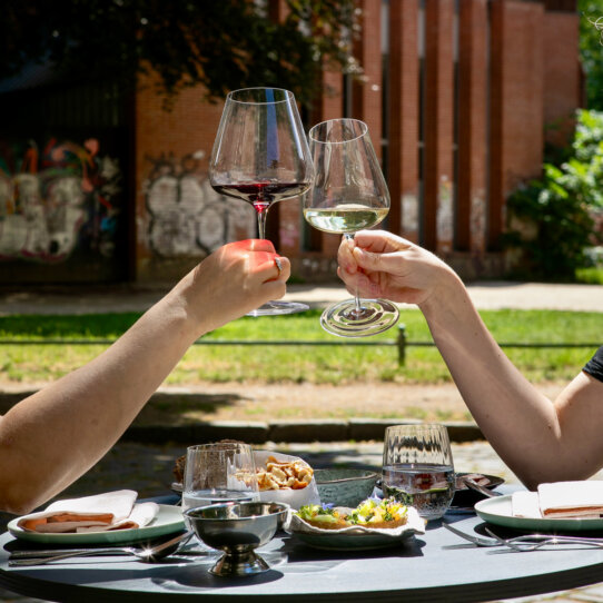 Feed the Pony Berlin-10 Feed the Pony Berlin-10