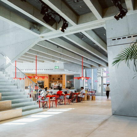 Publix Kantine Berlin-4