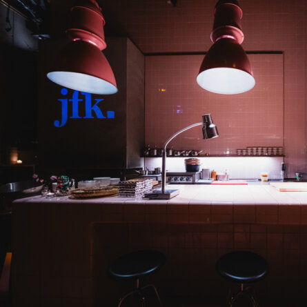 JFK Restaurant Hamburg-3