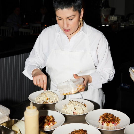 Restaurant Gül ©Florian Kalotay + Joan Minder Restaurant Gül ©Florian Kalotay + Joan Minder