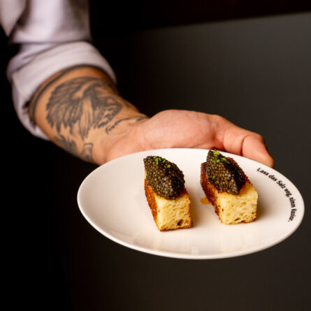 Pearlossol Kaviarbar KaDeWe-9