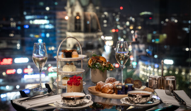 high-tea-im-waldorf-astoria