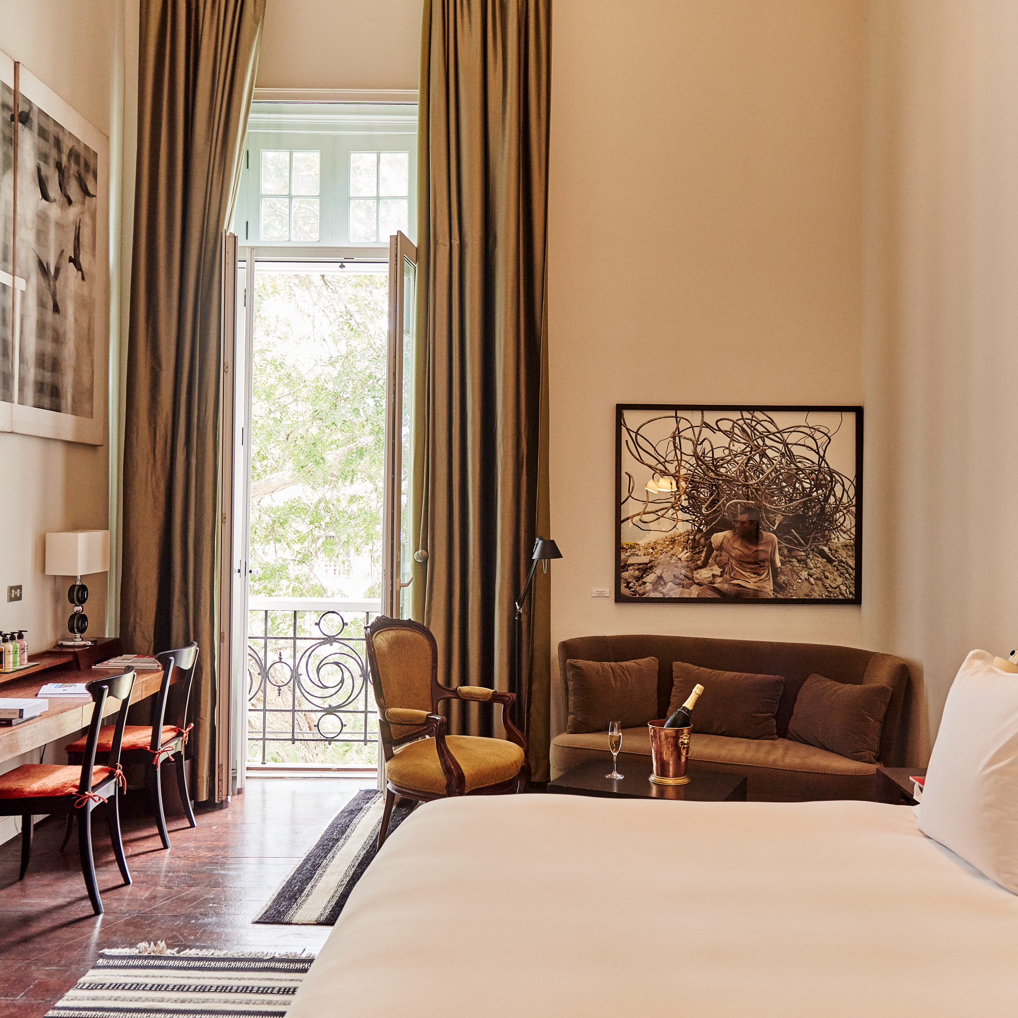 Hotel B I Lima