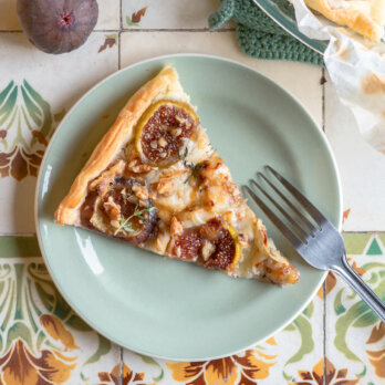 Feigen-Ziegenkäse-Walnuss-Tarte_LV Buch So Schmeckt Frankreich_©Vanessa Jansen Feigen-Ziegenkäse-Walnuss-Tarte_LV Buch So Schmeckt Frankreich_©Vanessa Jansen