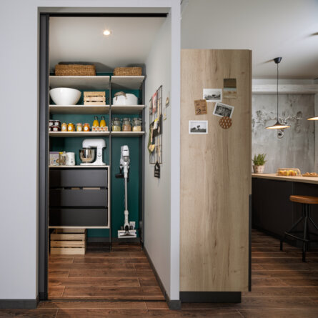 Home Design Küchen Schmidt Vorratsraum-1