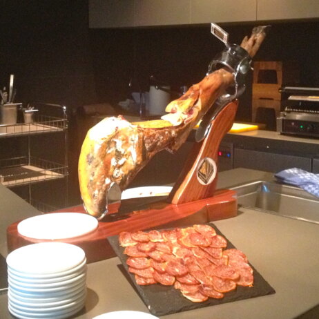 Das-Stue-Berlin-Fruehstueck-Iberico-Schinken