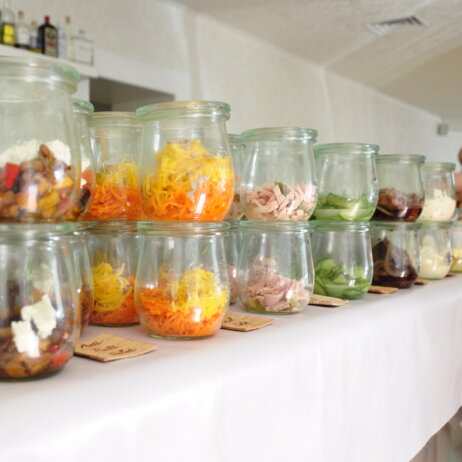 Schneeweiss-Berlin- Fruehstueck-Brunch-Salate