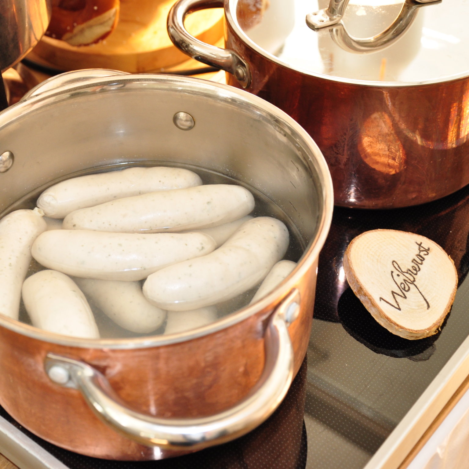 Schneeweiss-Berlin- Fruehstueck-Brunch-Weisswuerste