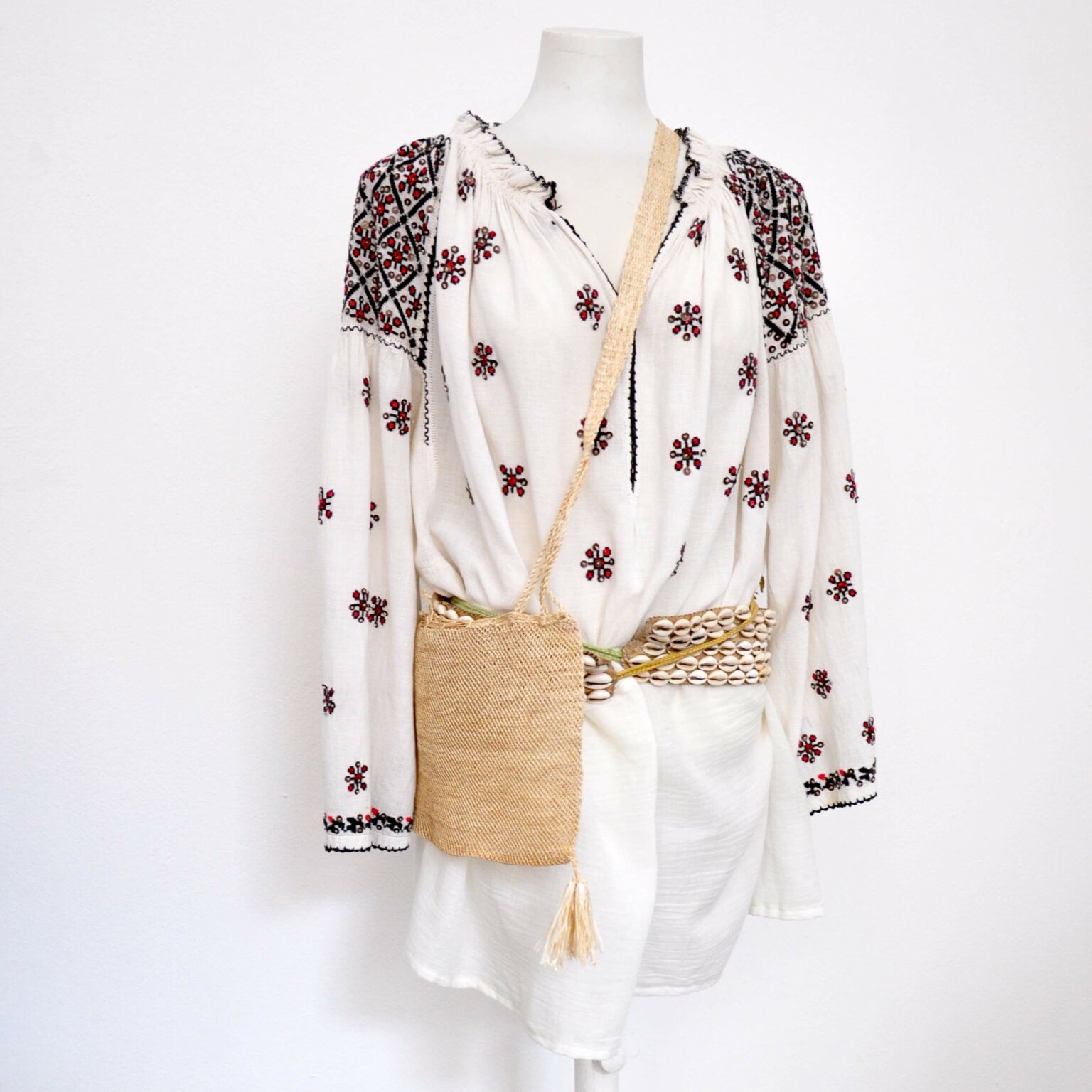 International-Wardrobe-Berlin-Folkloristische-Bluse