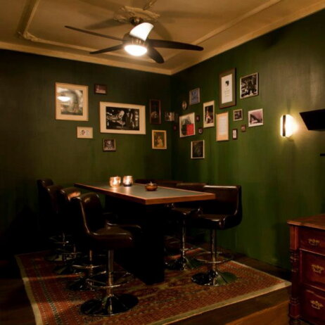 The-G&T-Bar-Gin-Tonic-Berlin-Interieur