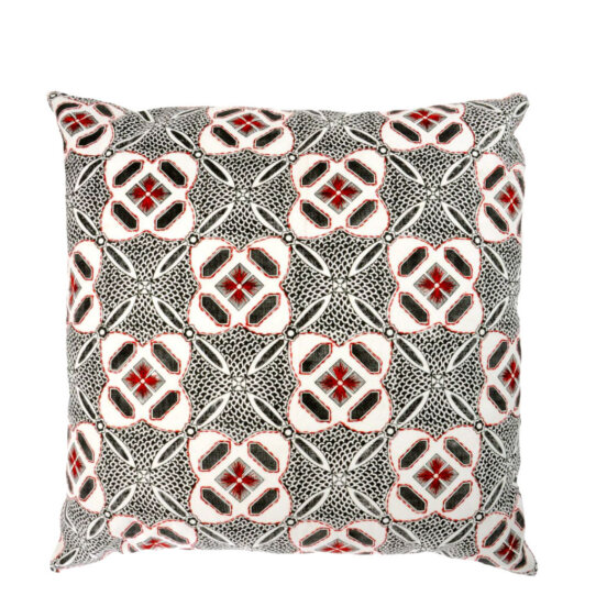 Suki Cheema-Kissen-YOOX