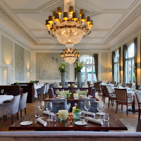 LCJ_Jacobs_Restaurant_01