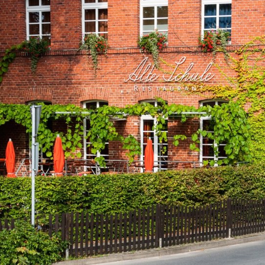 Alte Schule Restaurant Reichenwalde Umland Berlin Außenansicht
