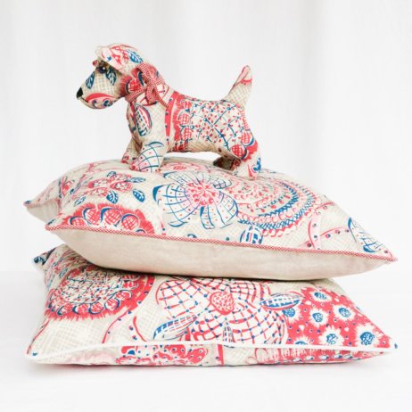 Ines Boesch & Co Zürich gemusterte Kissen